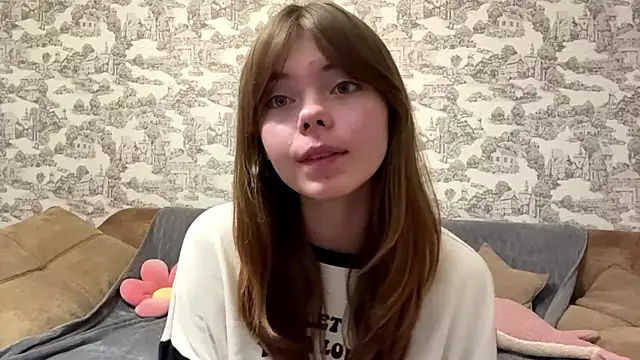 CoralinaEastoy online show from September 9, 9:36 pm