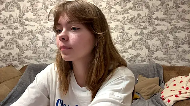 CoralinaEastoy online show from September 17, 8:40 pm