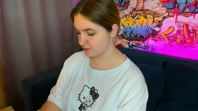 Julia Jips online show from November 2, 1:20 am