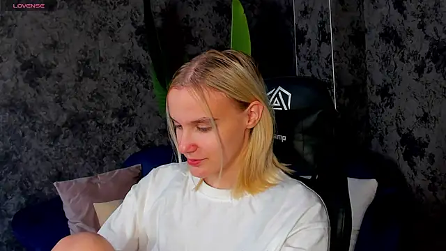 Carolin Miller online show from October 13, 7:55 am