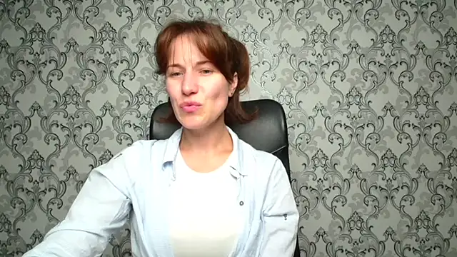 Snapshot of Kelly_Kisss chatting on October 22, 11:15 am Kelly Kisss online show from October 22, 11:15 am