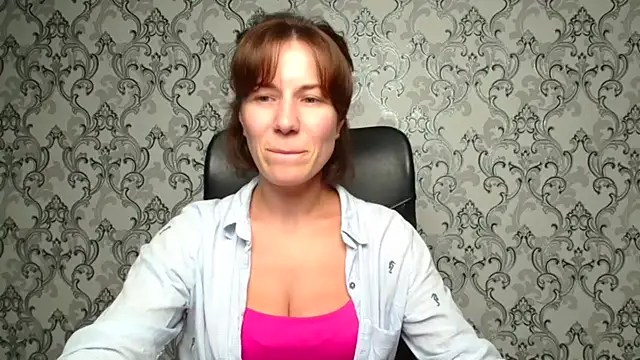 Snapshot of Kelly_Kisss chatting on October 18, 4:32 pm Kelly Kisss online show from October 18, 4:32 pm