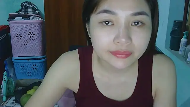 Snapshot of Uhem112 chatting on October 2, 1:05 pm Uhem112 online show from October 2, 1:05 pm