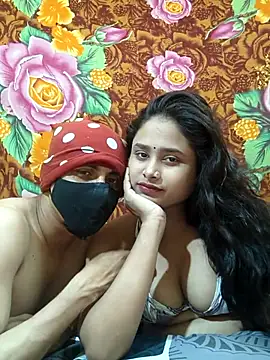Seducing couple online show from April 16, 6:07 pm