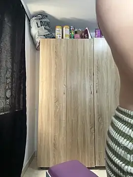 Briana Hottt online show from April 3, 4:27 pm