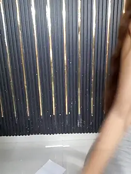 Mahira568 online show from October 7, 6:23 pm