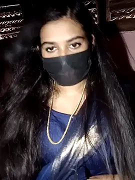 Snapshot of umairahaasan_1 chatting on October 31, 10:08 am umairahaasan 1 online show from October 31, 10:08 am