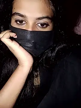 Snapshot of umairahaasan_1 chatting on September 22, 10:46 am umairahaasan 1 online show from September 22, 10:46 am