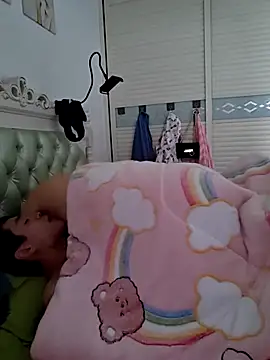 defgghj online show from October 30, 1:52 am