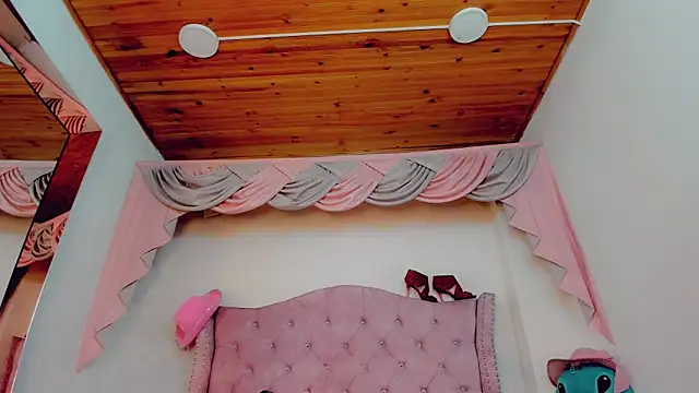  Abby white  online show from December 20, 9:41 pm