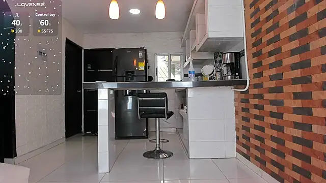 violetta pretty online show from October 3, 7:19 pm