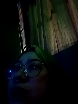 Dulcedeanis online show from November 18, 5:30 am