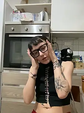 Snapshot of severingratty chatting on September 22, 7:01 pm severingratty online show from September 22, 7:01 pm