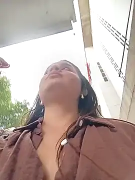 Snapshot of Lambedora_69 chatting on October 2, 8:47 pm Lambedora 69 online show from October 2, 8:47 pm