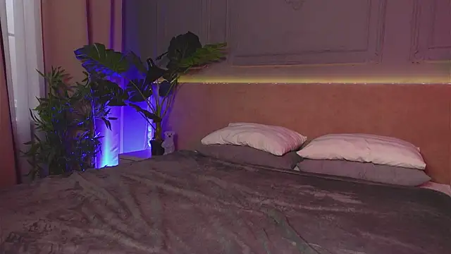 milaa sun online show from January 11, 7:35 am