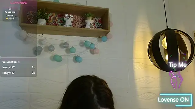 tulunaroja online show from October 25, 9:21 pm