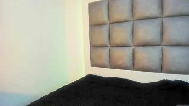 Snapshot of Mia_lopez__ chatting on September 30, 1:28 pm Mia lopez online show from September 30, 1:28 pm