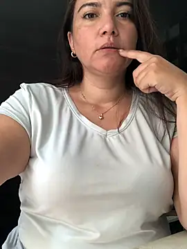 sweetdulcexxx online show from April 5, 6:18 pm