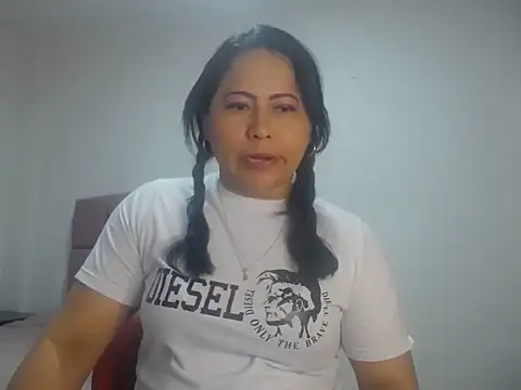 SalomeBurning online show from May 14, 12:55 pm