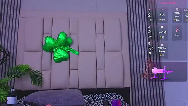 bryonycutee online show from March 17, 11:58 am