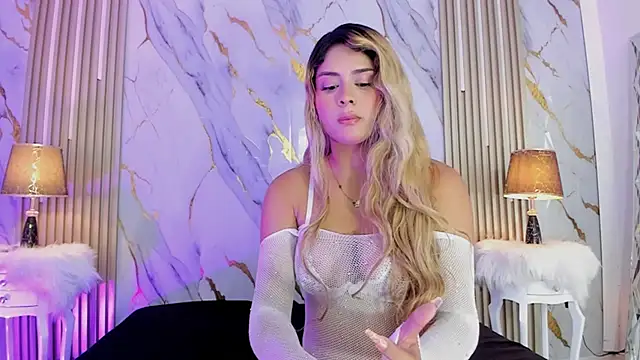 Snapshot of sharon_greey chatting on October 20, 8:12 pm sharon greey online show from October 20, 8:12 pm