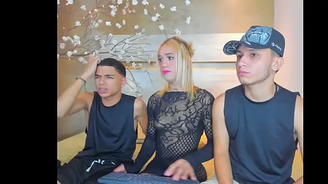 NaughtySweetss online show from November 5, 9:36 am