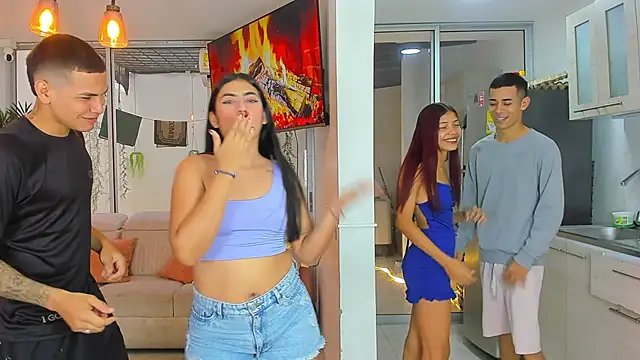 stangirls  online show from March 9, 9:29 pm