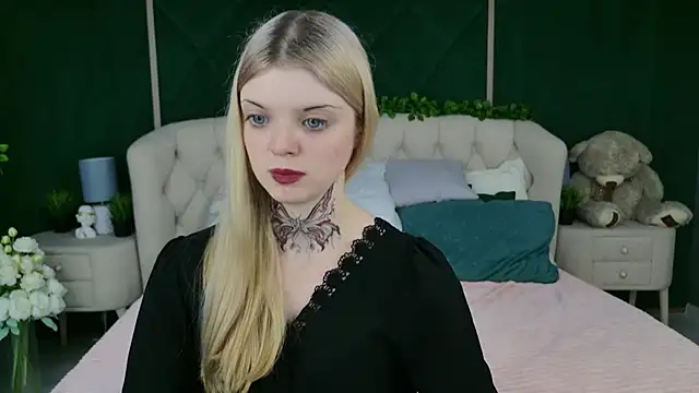 Aria Shum online show from September 17, 6:22 am