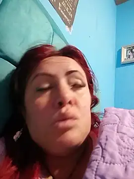 carolinhe  online show from November 29, 4:49 am