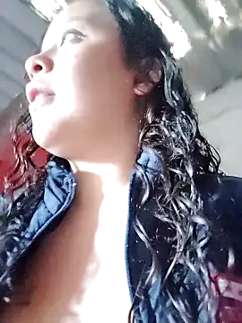 Snapshot of You-sexy-starr chatting on October 18, 3:59 pm You-sexy-starr online show from October 18, 3:59 pm