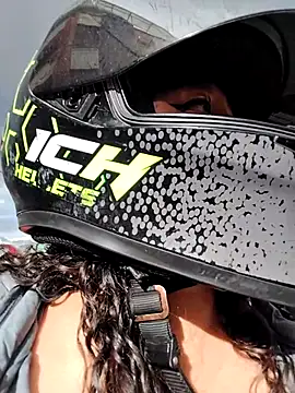 Snapshot of You-sexy-starr chatting on October 21, 8:46 pm You-sexy-starr online show from October 21, 8:46 pm