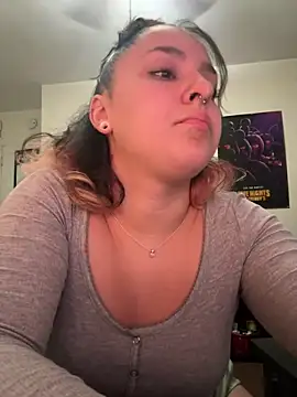 babykalirose online show from March 7, 8:32 am