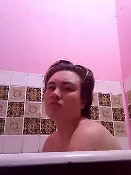 MoonIrene online show from January 11, 3:28 pm