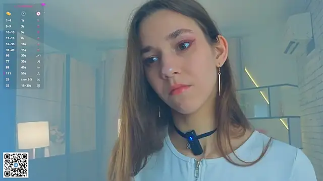 Snapshot of PetraHambelton chatting on October 24, 4:08 am PetraHambelton online show from October 24, 4:08 am