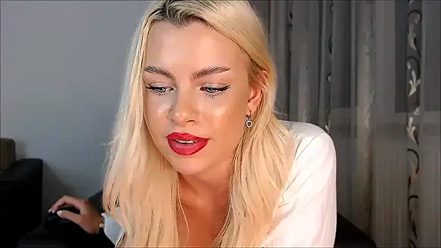 Snapshot of BonieBonita chatting on September 27, 11:45 pm BonieBonita online show from September 27, 11:45 pm