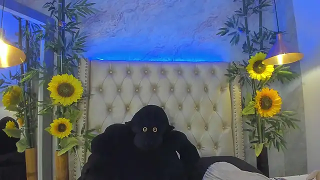 Snapshot of LittleeJaz chatting on October 27, 3:13 am LittleeJaz online show from October 27, 3:13 am