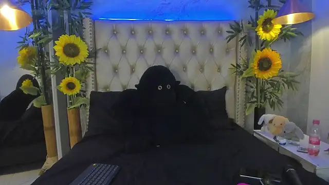 Snapshot of LittleeJaz chatting on October 12, 4:15 am LittleeJaz online show from October 12, 4:15 am