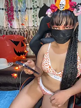 Snapshot of Ariana__Marie chatting on October 29, 4:17 am Ariana  Marie online show from October 29, 4:17 am