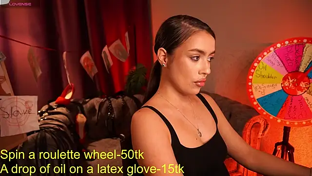 Snapshot of EmiliyaRoude chatting on September 25, 12:37 pm EmiliyaRoude online show from September 25, 12:37 pm