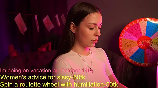 Snapshot of EmiliyaRoude chatting on October 11, 1:25 pm EmiliyaRoude online show from October 11, 1:25 pm