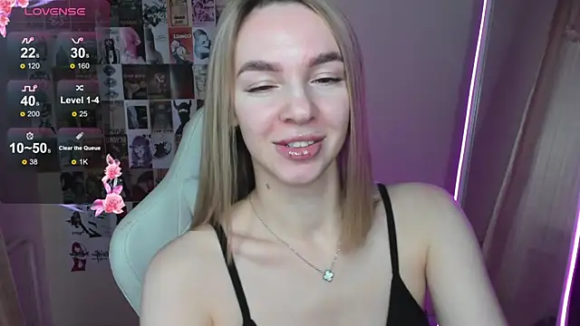 NessaDiazz online show from October 28, 1:22 am