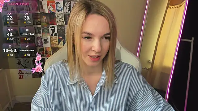 NessaDiazz online show from October 23, 4:51 am