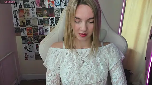 NessaDiazz online show from September 30, 1:22 am