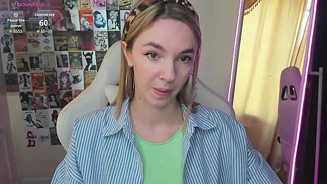 NessaDiazz online show from September 25, 1:15 am