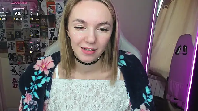 NessaDiazz online show from October 16, 1:08 am