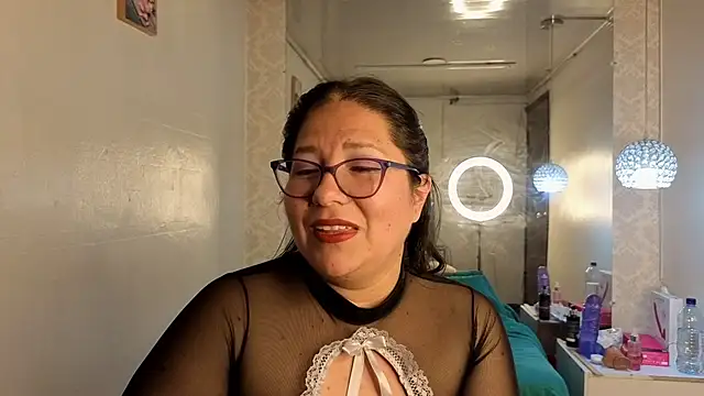 scarlett widow  online show from July 20, 3:31 am