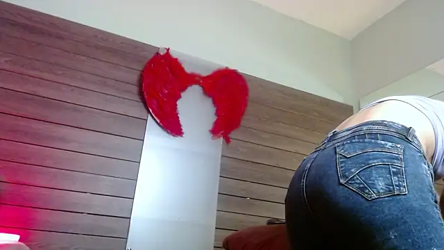 Karol Yessenia online show from October 23, 2:45 pm