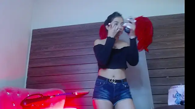 Karol Yessenia online show from October 15, 1:46 pm