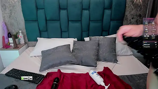 Snapshot of susanasmith18 chatting on October 7, 9:08 pm susanasmith18 online show from October 7, 9:08 pm