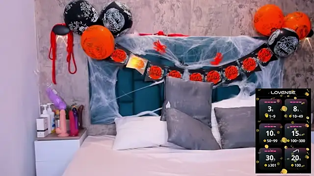 Snapshot of susanasmith18 chatting on October 29, 10:34 pm susanasmith18 online show from October 29, 10:34 pm